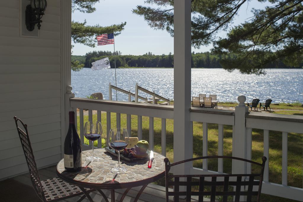 Wolf Cove Inn Poland Extérieur photo