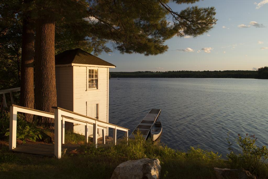 Wolf Cove Inn Poland Extérieur photo