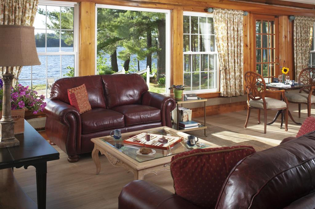 Wolf Cove Inn Poland Extérieur photo