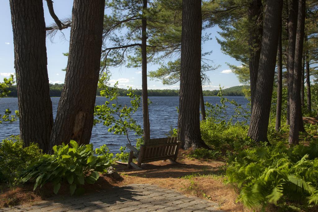 Wolf Cove Inn Poland Extérieur photo