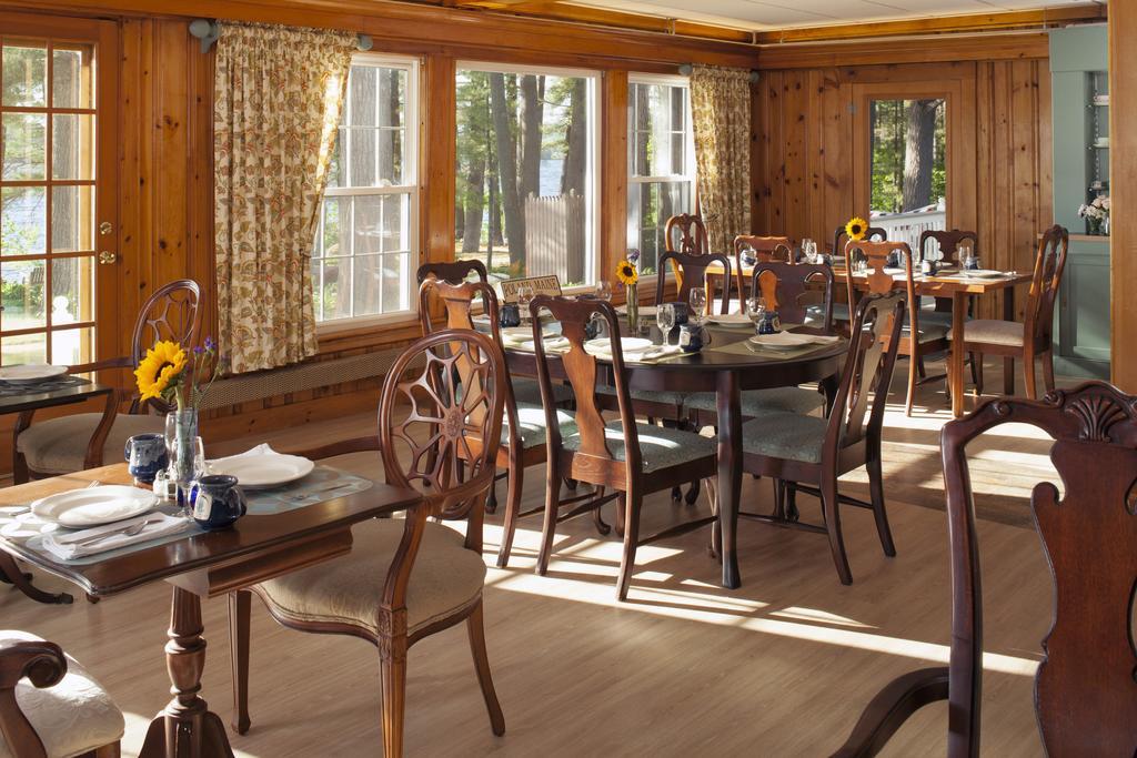 Wolf Cove Inn Poland Extérieur photo